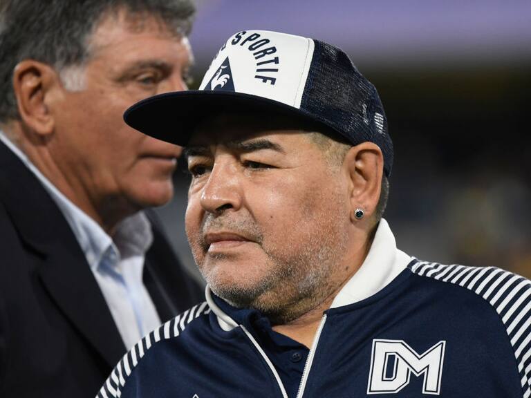 Diego Armando Maradona fue internado en una clínica de La Plata por «motivos de precaución»