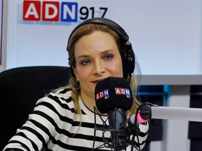 Nicole: En las primeras tocatas que tuve teloneé a Los Prisioneros