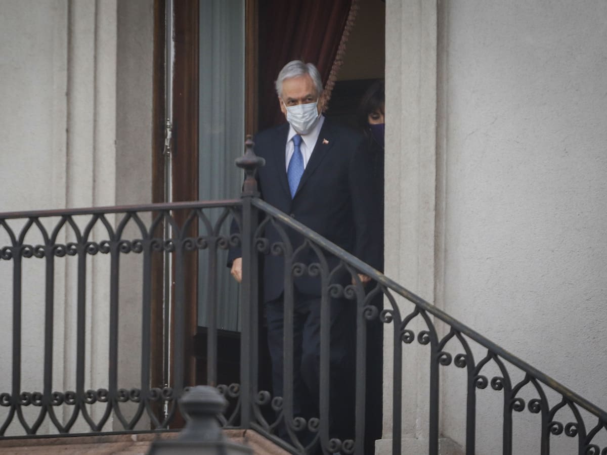 Gobierno citó a ministros para el mediodía de este martes por eventual cambio de gabinete
