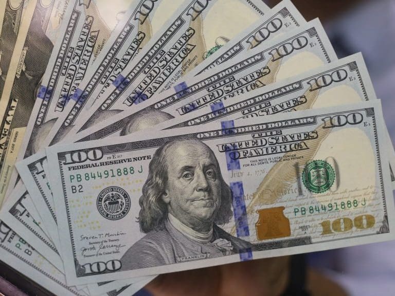 Dólar sube más de $20 tras sorpresivo aumento del IPC en EE. UU.