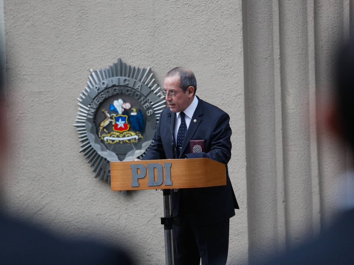 Consejo de Defensa del Estado anuncia querella criminal contra director de la PDI, Sergio Muñoz