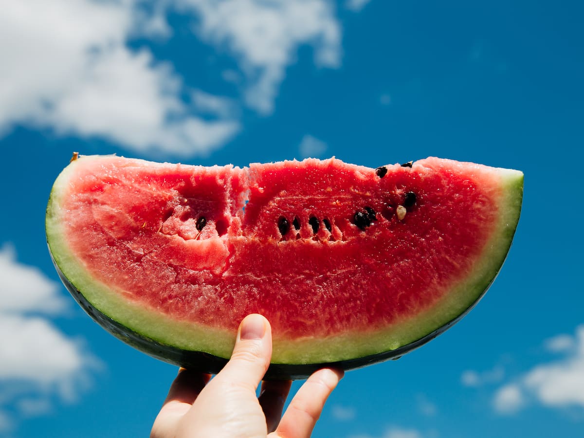 Si eres diabético, este es el motivo por qué comer sandía podría ser “un problema”