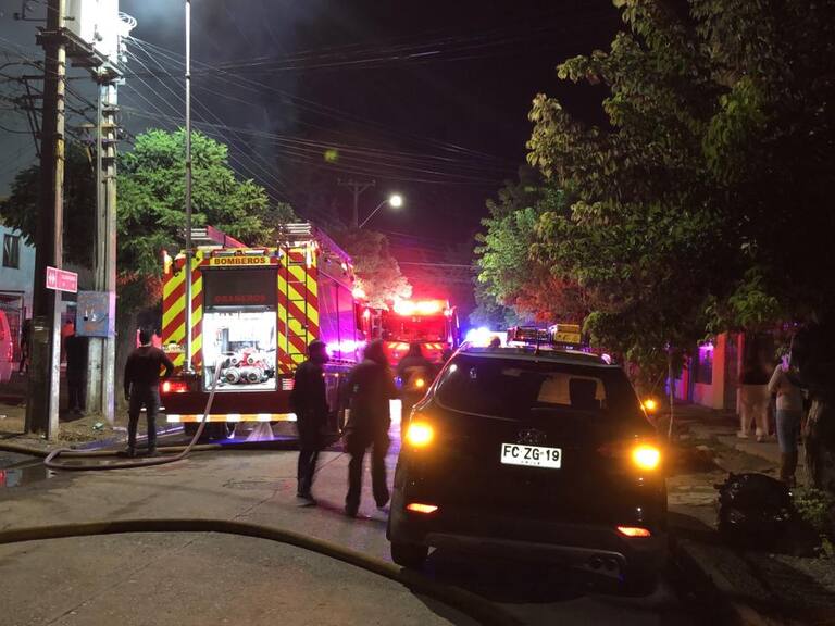 Región de O’Higgins: se registra voraz incendio en vivienda de Graneros