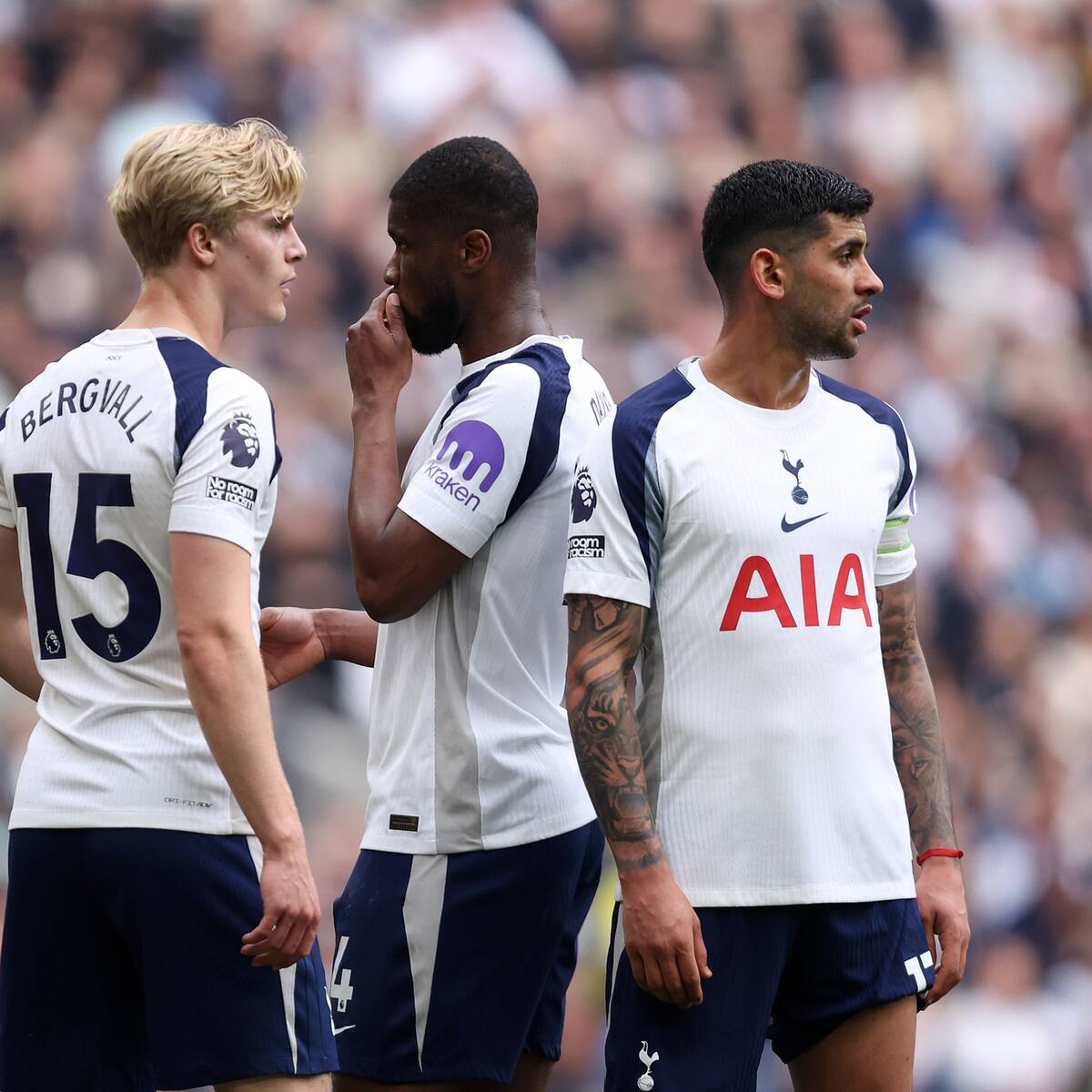 Con un llamativo contrato: Tottenham anuncia su nuevo DT para intentar evitar el descenso en Inglaterra
