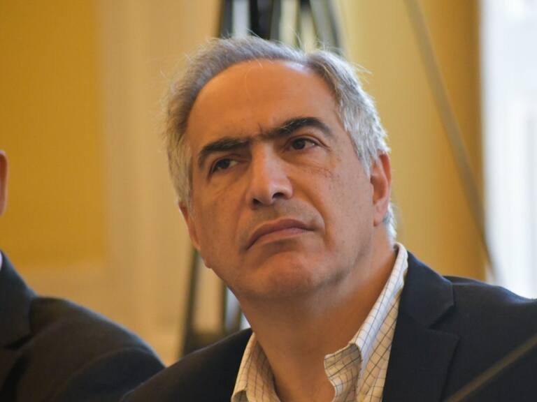 05 de Junio del 2023 / SANTIAGO Senador Francisco Chahuán.
La Comisión de Salud del Senado revisa el proyecto que crea un nuevo modelo de atención en FONASA, otorga facultades y atribuciones a la Superintendencia de Salud y modifica normas relativas a las instituciones de Salud Previsional.
VICTOR HUENANTE / AGENCIAUNO