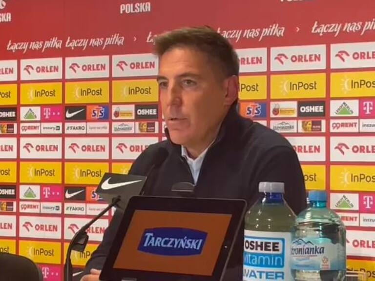 Eduardo Berizzo valora el nivel de La Roja ante Polonia: "La actuación del equipo merece confianza y reconocimiento"