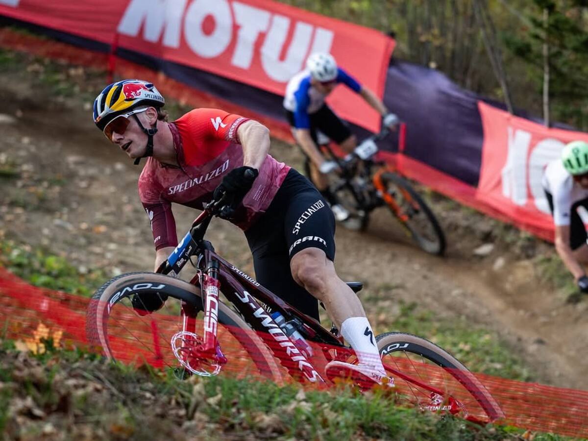 Martin Vidaurre cierra la mejor temporada de su carrera como subcampeón mundial del ciclismo MTB
