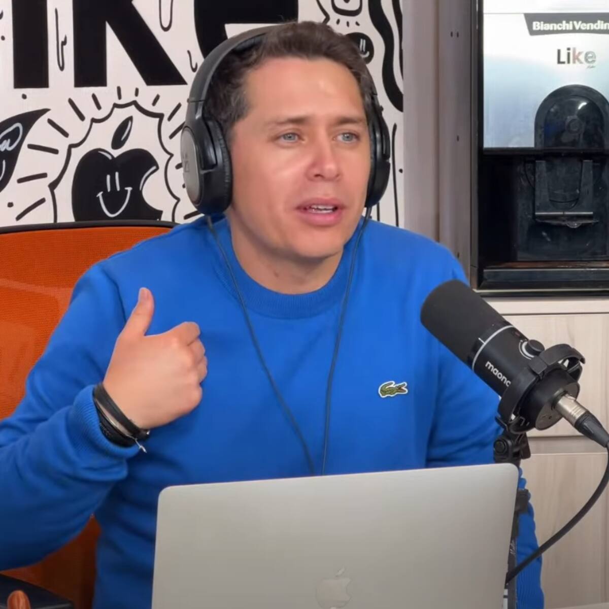 Karol Lucero es grabado desmantelando las instalaciones de Like Media: en un audio solicitó ayuda a colaboradores