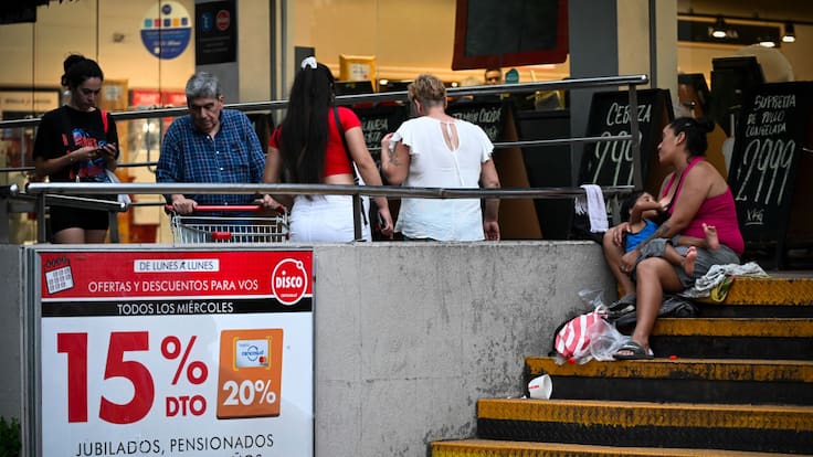 En Argentina la pobreza se acerca al 60% y en los últimos dos meses se elevó más de diez puntos