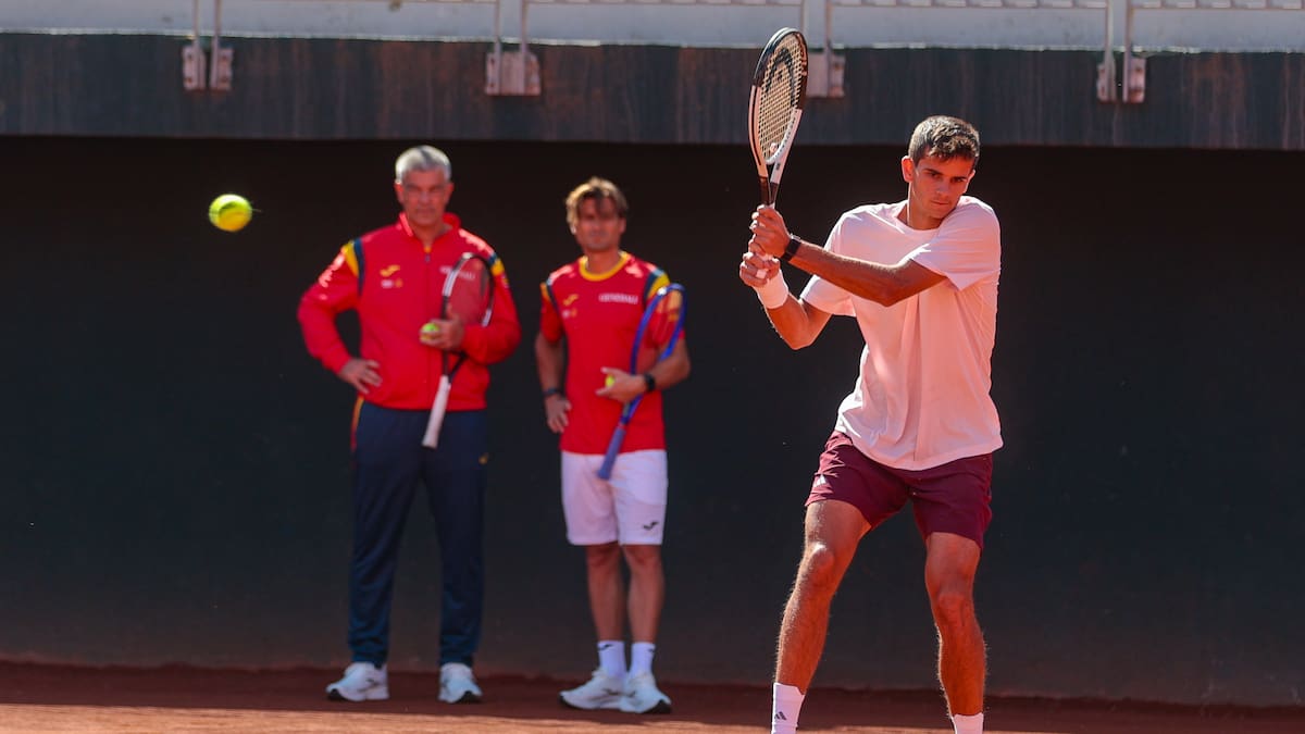 Rafael Jódar complica a España en la previa de la Copa Davis ante Chile
