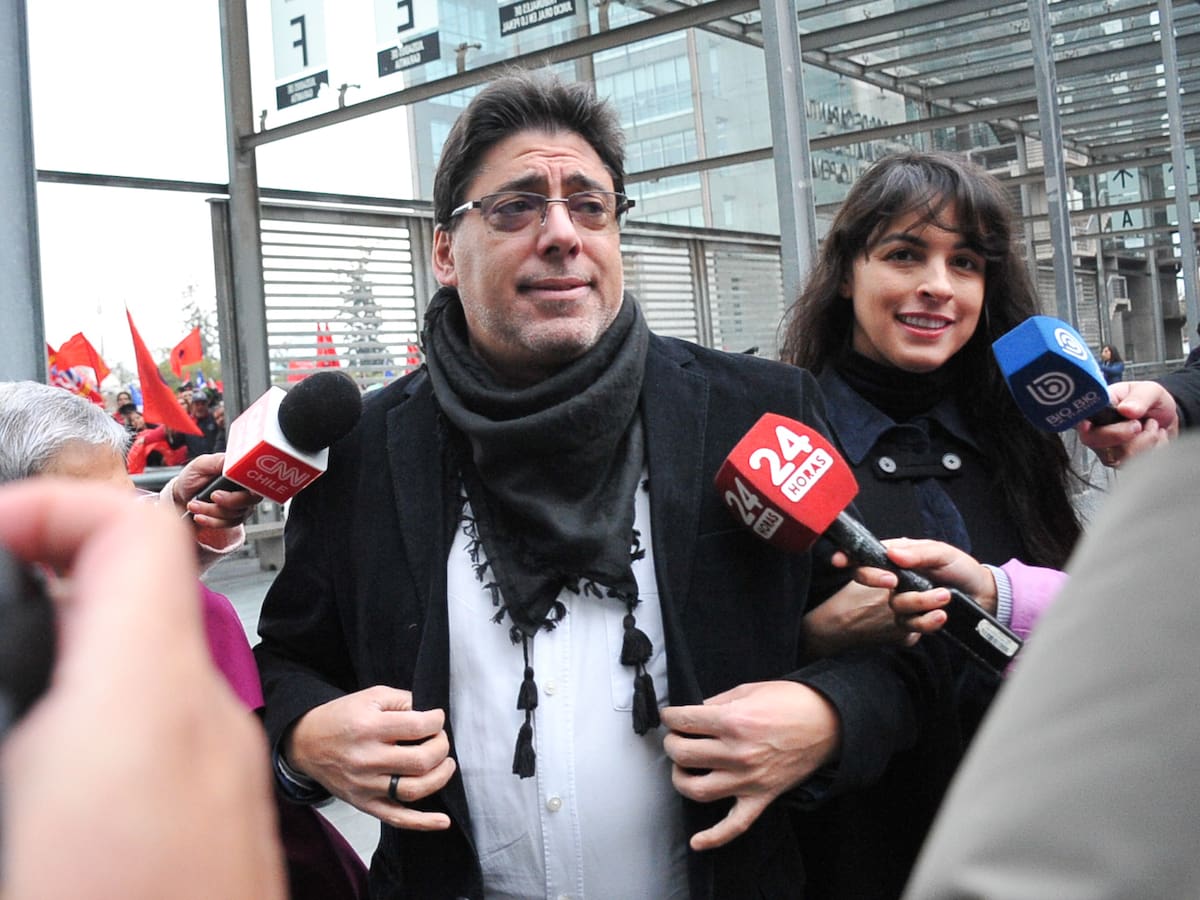 “Me voy muy confiado a casa”: Jadue tilda como “débil” presentación del Ministerio Público durante su primera jornada de formalización