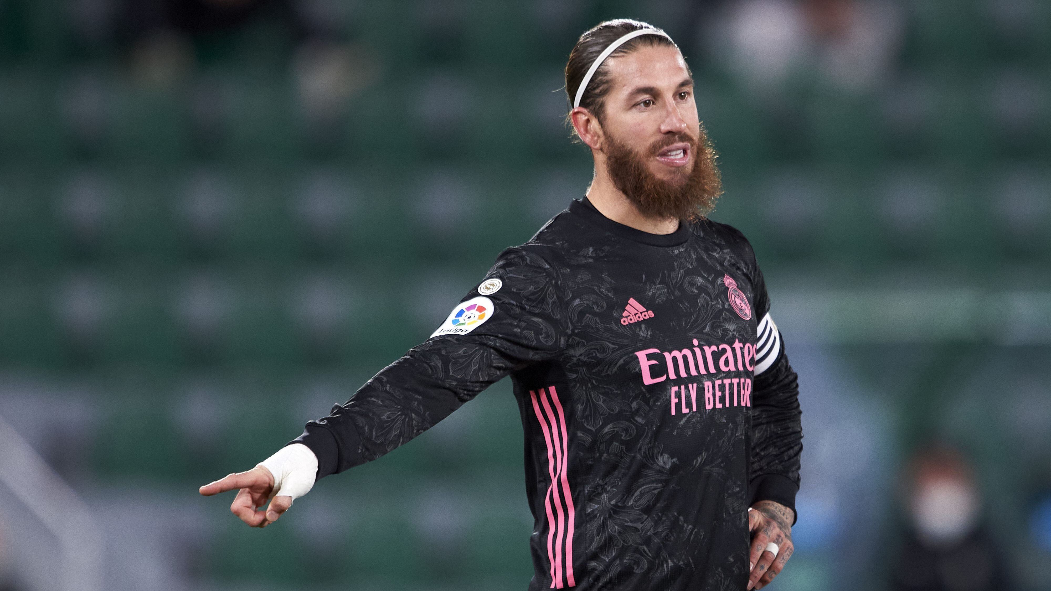 ELCHE, SPAIN - DECEMBER 30: Sergio Ramos of Real Madrid reacts during the La Liga Santander match between Elche CF and Real Madrid at Estadio Martinez Valero on December 30, 2020 in Elche, Spain. Sporting stadiums around Spain remain under strict restrictions due to the Coronavirus Pandemic as Government social distancing laws prohibit fans inside venues resulting in games being played behind closed doors. (Photo by Quality Sport Images/Getty Images)