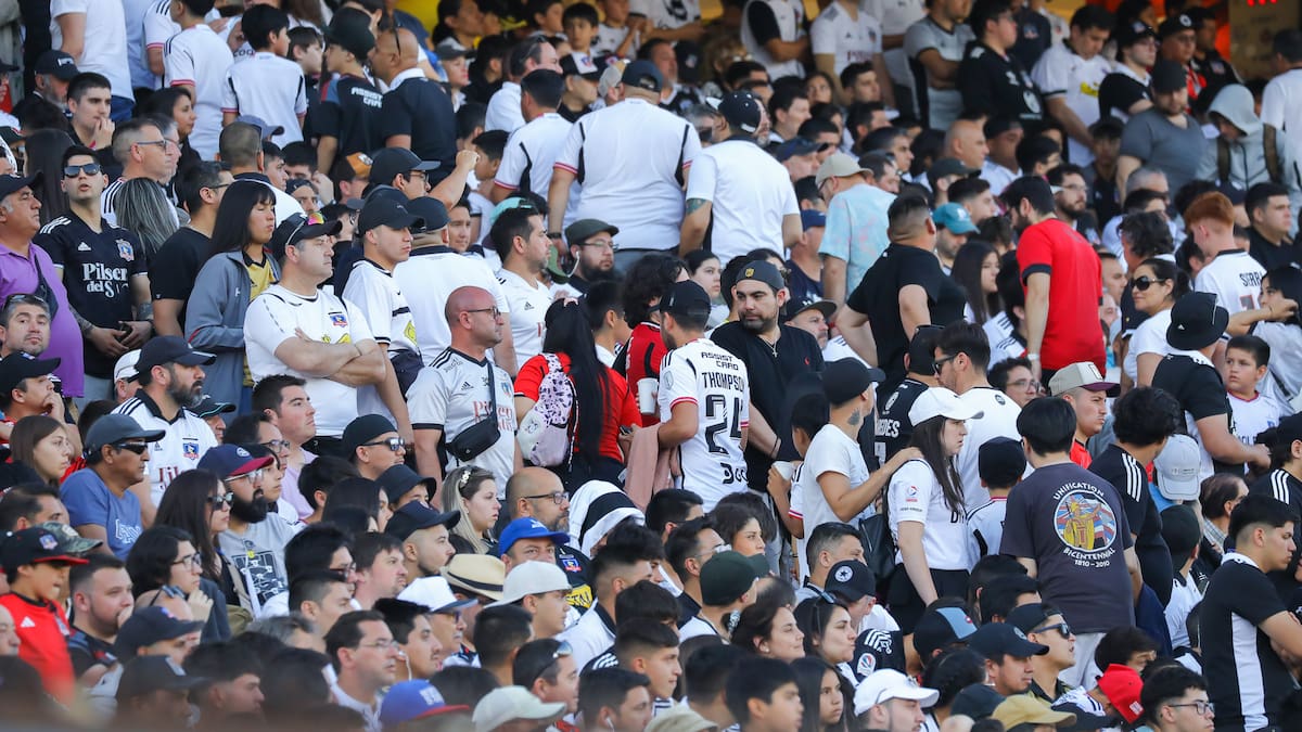 Escaso interés: Colo Colo inició su venta de abonos para público general