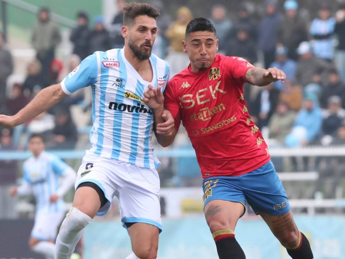 Joaquín Larrivey valora su nivel en el regreso al fútbol chileno: «En Magallanes estaban convencidos de que podía aportar»
