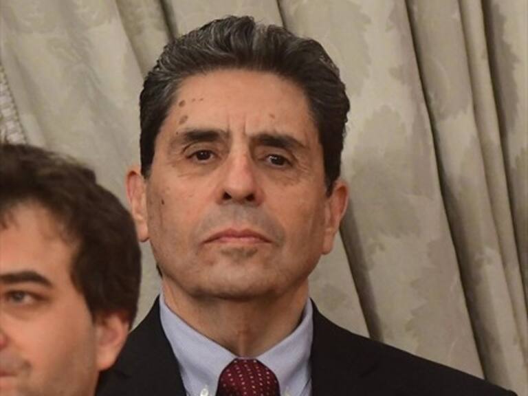 Ministro Rojas renuncia tras polémicos dichos sobre el Museo de la Memoria