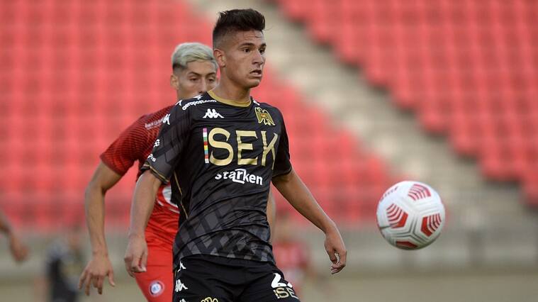 02 DE ABRIL DE 2021 / CALERABenjamn Galdames()durante el partido valido por la fecha 1 del Campeonato Nacional AFP PlanVital 2021, entre Unin La Calera Unin Espaola, disputado en el Estadio Nicolas Chahuan.
FOTO: PABLO OVALLE ISASMENDI/ AGENCIAUNO
