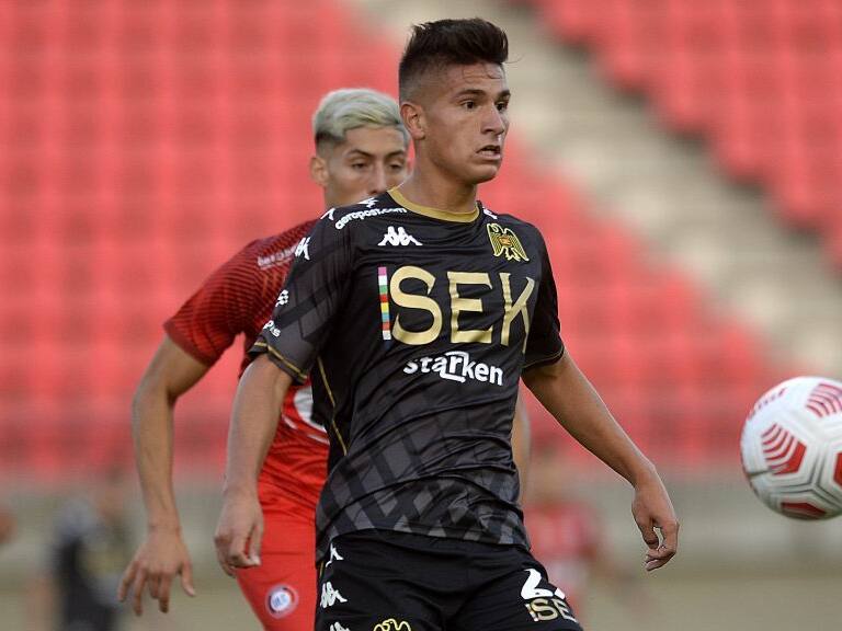 02 DE ABRIL DE 2021 / CALERABenjamn Galdames()durante el partido valido por la fecha 1 del Campeonato Nacional AFP PlanVital 2021, entre Unin La Calera Unin Espaola, disputado en el Estadio Nicolas Chahuan.
FOTO: PABLO OVALLE ISASMENDI/ AGENCIAUNO