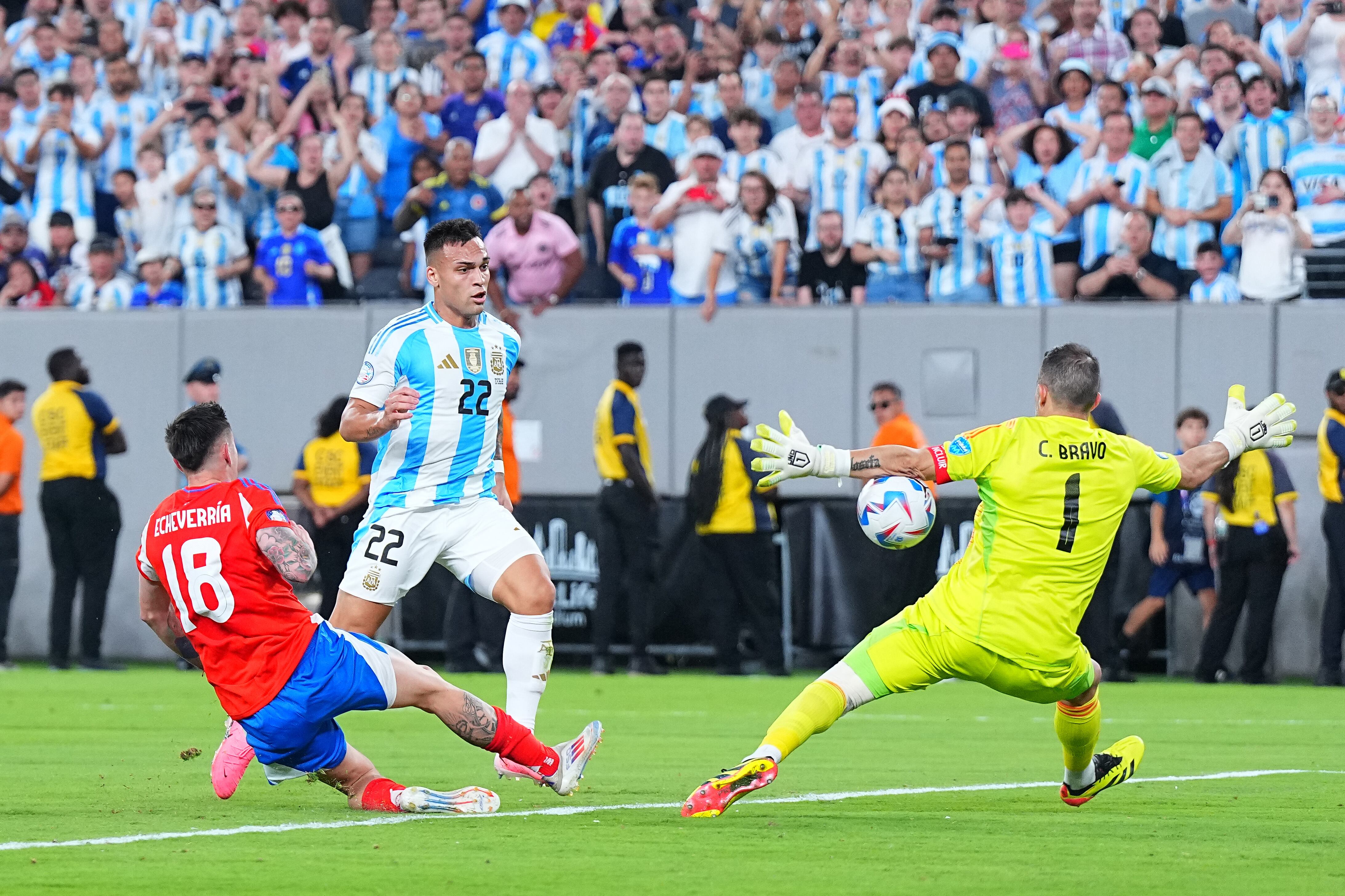 FIFA redujo sanción a Argentina para recibir a Chile por las Eliminatorias | Getty Images