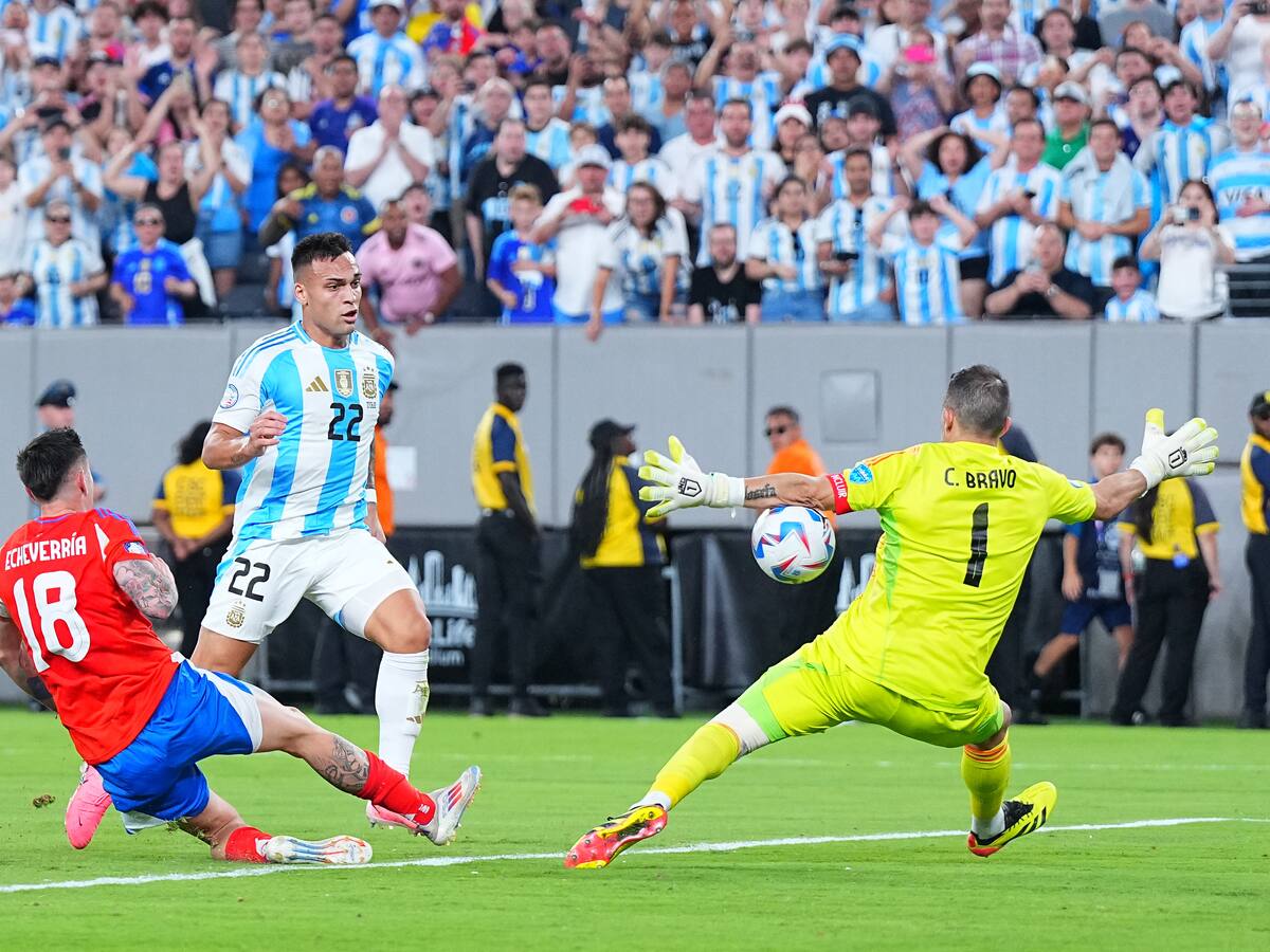 FIFA redujo sanción a Argentina para recibir a Chile por las Eliminatorias