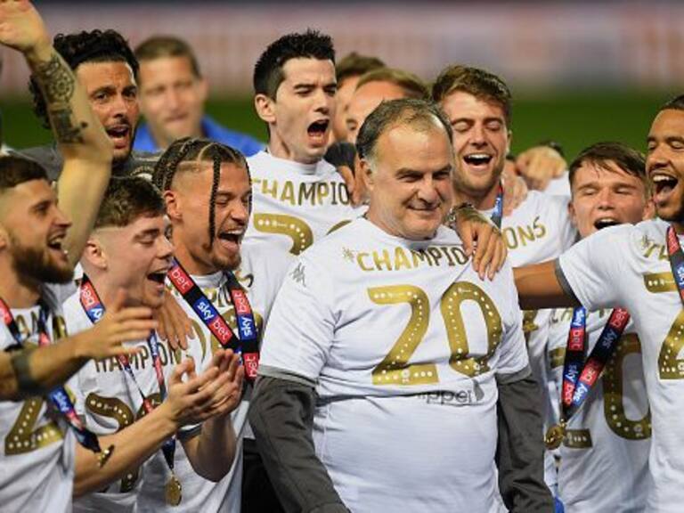 Bielsa firmó por un año más con el Leeds United