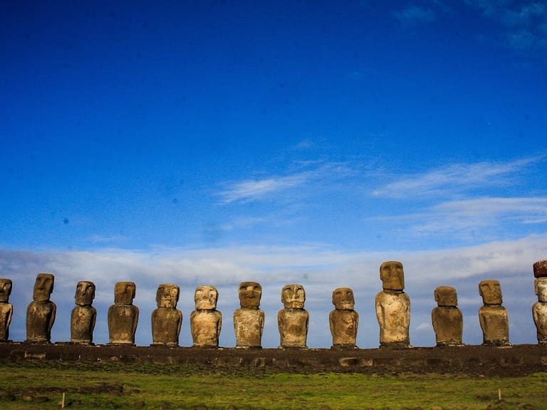 Confirman primer caso de covid en Rapa Nui tras apertura al turismo