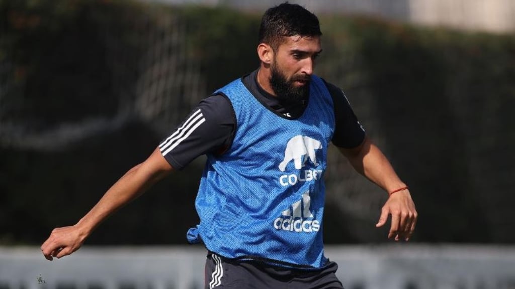 Colo Colo vuelve a contar en cancha con Emiliano Amor en goleada sobre Santiago City
