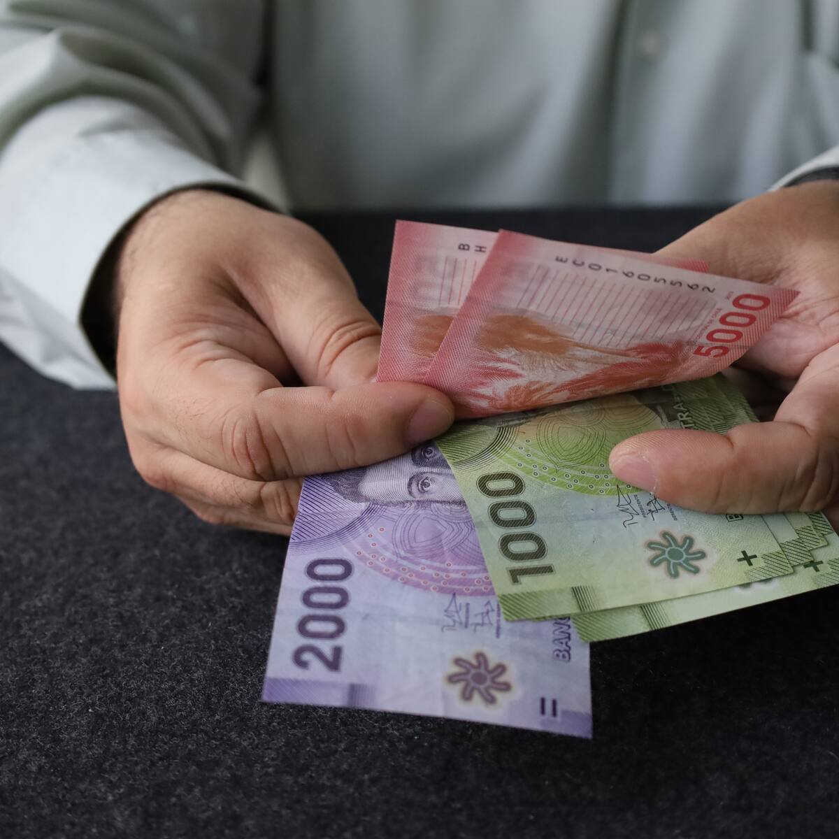 Alza del costo de la vida en Chile: estas son las claves para evitar el sobreendeudamiento familiar