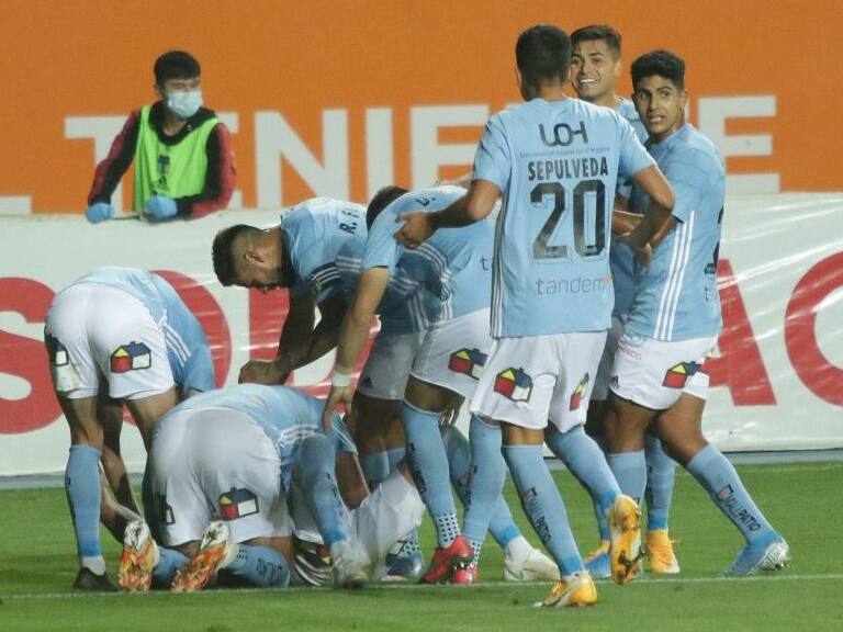 24 DE ABRIL DE 2021/RANCAGUAJugadores de O'Higgins en festejo de un gol, durante el partido valido por la fecha 5 del Campeonato Nacional AFP PlanVital 2021, entre O'Higgins y Union La Calera, disputado en el Estadio El Teniente.
FOTO: BYRON PEREZ CARVAJAL/AGENCIAUNO