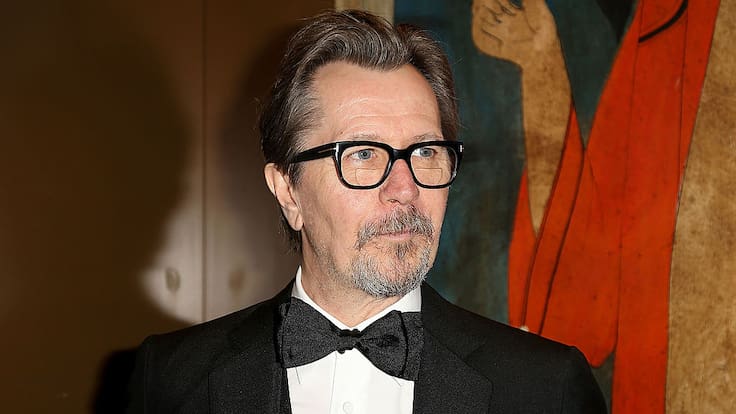 Por su notable carrera artística: actor Gary Oldman fue nombrado caballero del Imperio Británico