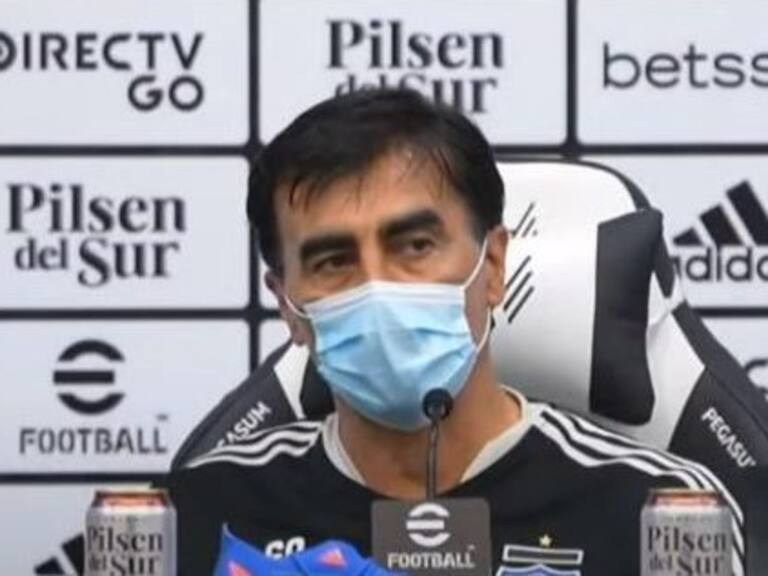 Gustavo Quinteros respaldó a Juan Martín Lucero: "Juega con una lesión muy molesta, pero no tengo duda que seguirá convirtiendo"