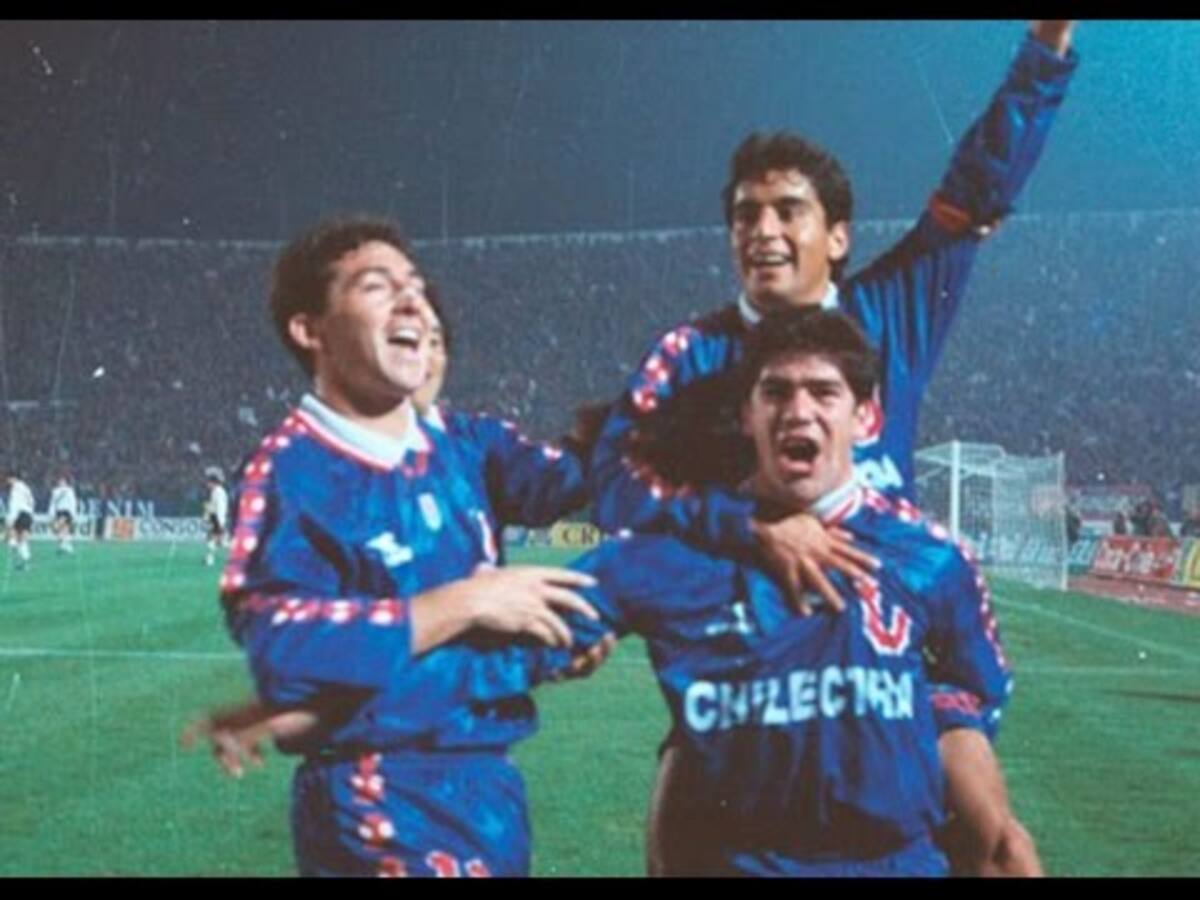 Último partido entre la U y Fernández Vial: La lluviosa jornada que tuvo como protagonistas a Marcelo Salas y Esteban Valencia