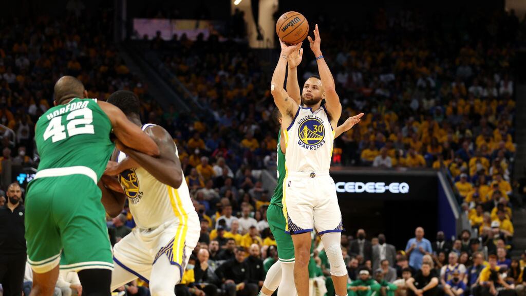Stephen Curry juego 2 Finales NBA - Warriors vs Celtics - resultado partido