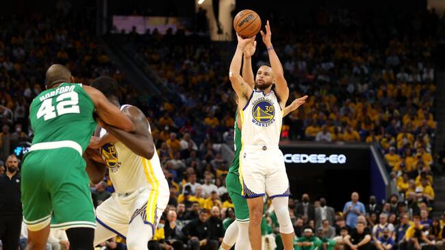Stephen Curry juego 2 Finales NBA - Warriors vs Celtics - resultado partido