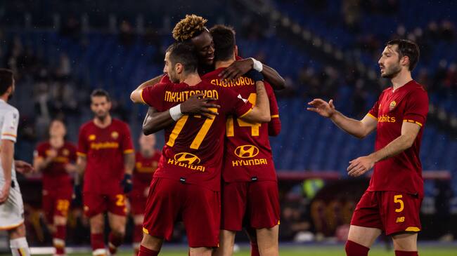 Roma derrotó al Lecce y enfrentará al Inter de Milán por la Copa Italia