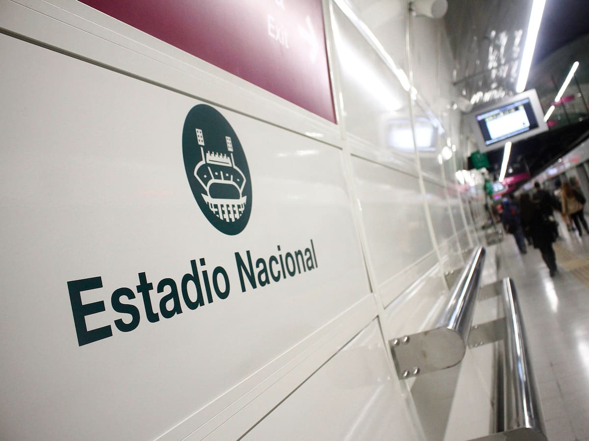 Chile vs Ecuador: así funcionará el Metro y el sistema Red por el partido de este martes 25 de marzo