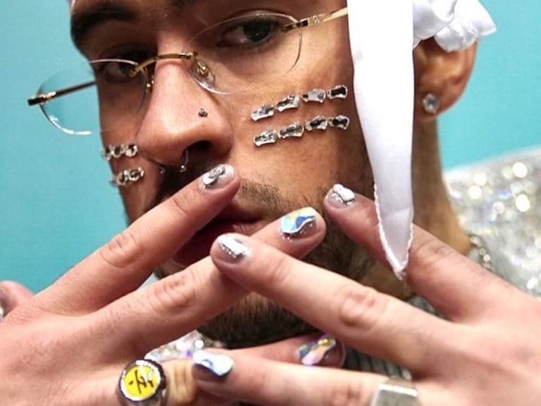 Así se vería Bad Bunny si utilizara el «Susanoo» del clan Uchiha de Naruto