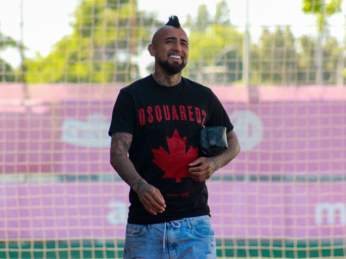 “En el cara a cara, de alguna manera, ya limaron estas diferencias”: los detalles del primer día de Arturo Vidal en su regreso a La Roja