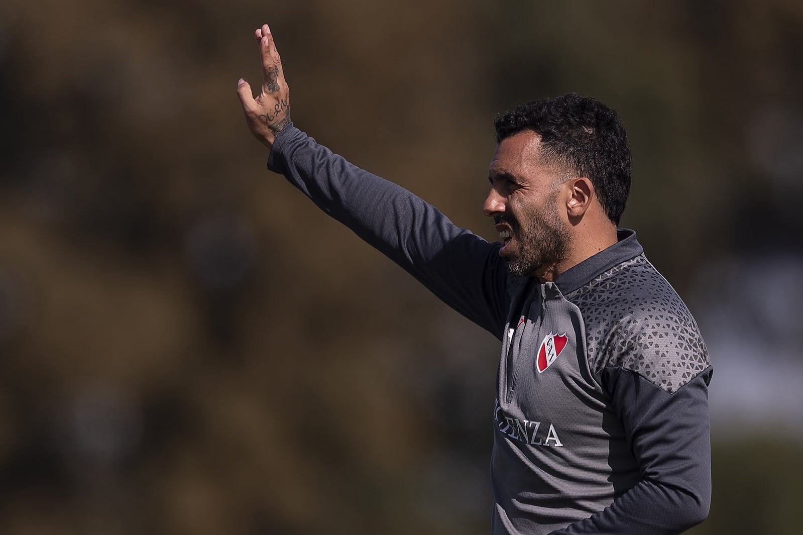 Carlos Tevez, entrenador de Independiente | X: Independiente