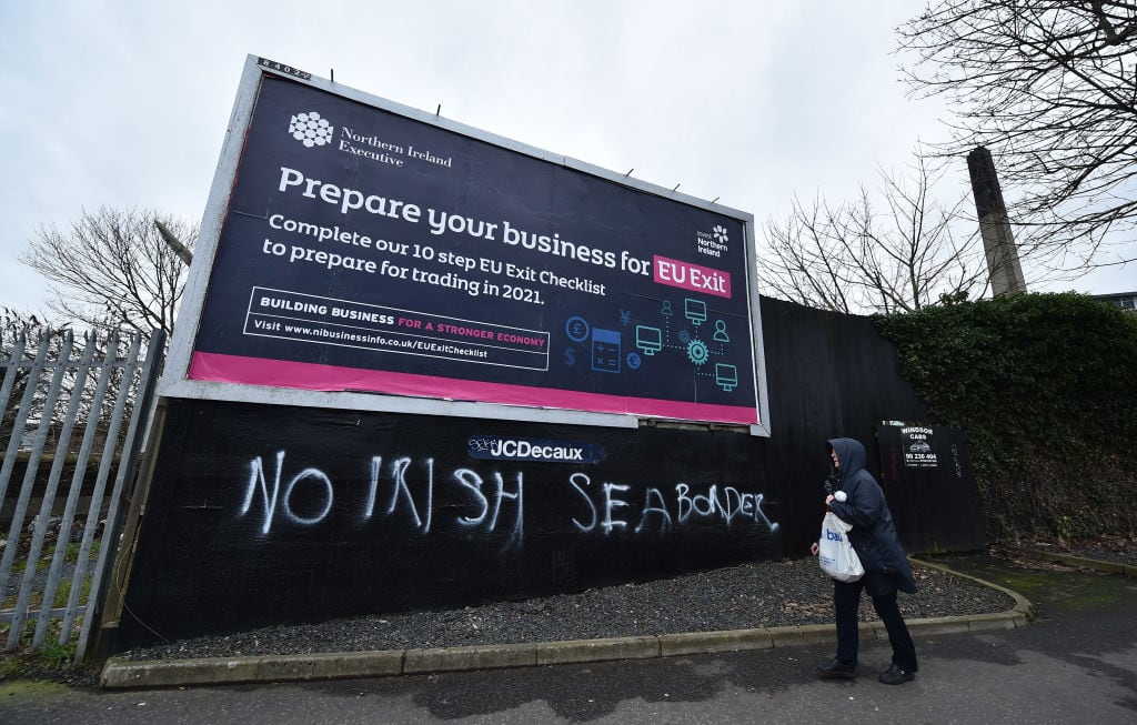 Un rayado critica la existencia de una frontera marítima entre las Irlanda por el Brexit
