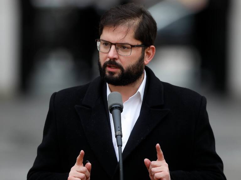 Presidente Boric por reforma tributaria: «Estará principalmente centrada en algunas industrias y a los sectores de más altos ingresos»