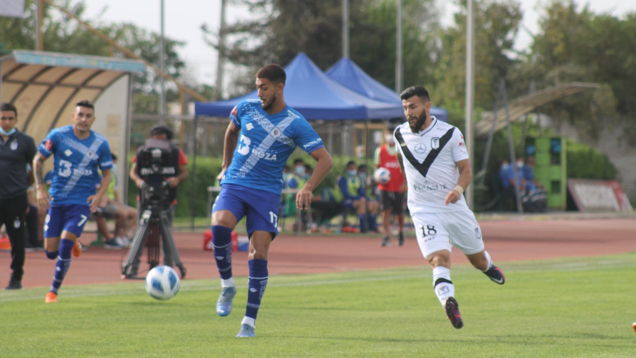 Santiago Morning ganó en su estreno en la Primera B