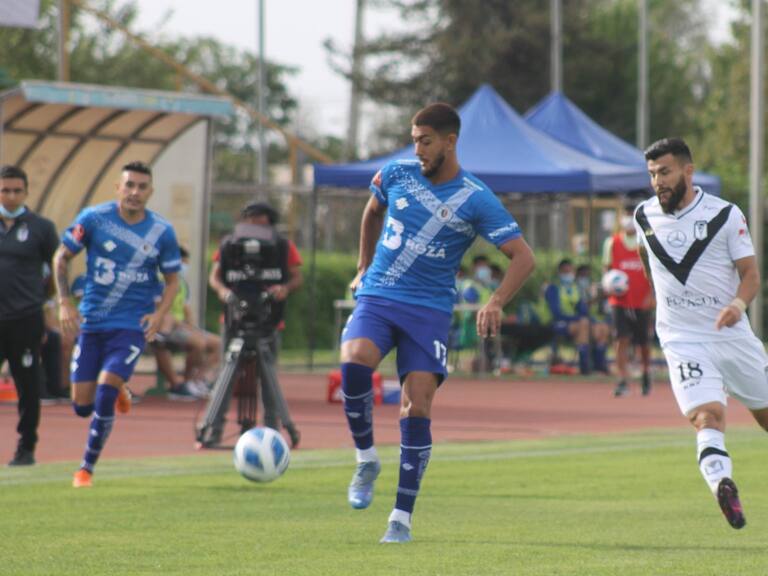 Santiago Morning ganó en su estreno en la Primera B