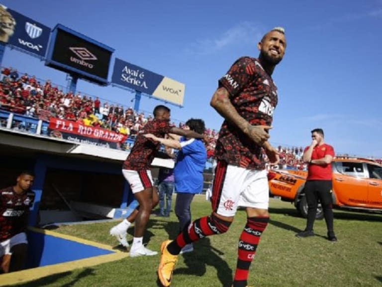 Mira la acción con que Arturo Vidal se lució durante su debut con el Flamengo