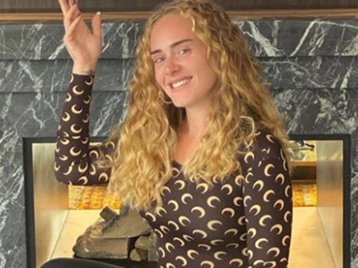 Adele es acusada de «apropiación cultural» por usar un bikini con la bandera de Jamaica estampada