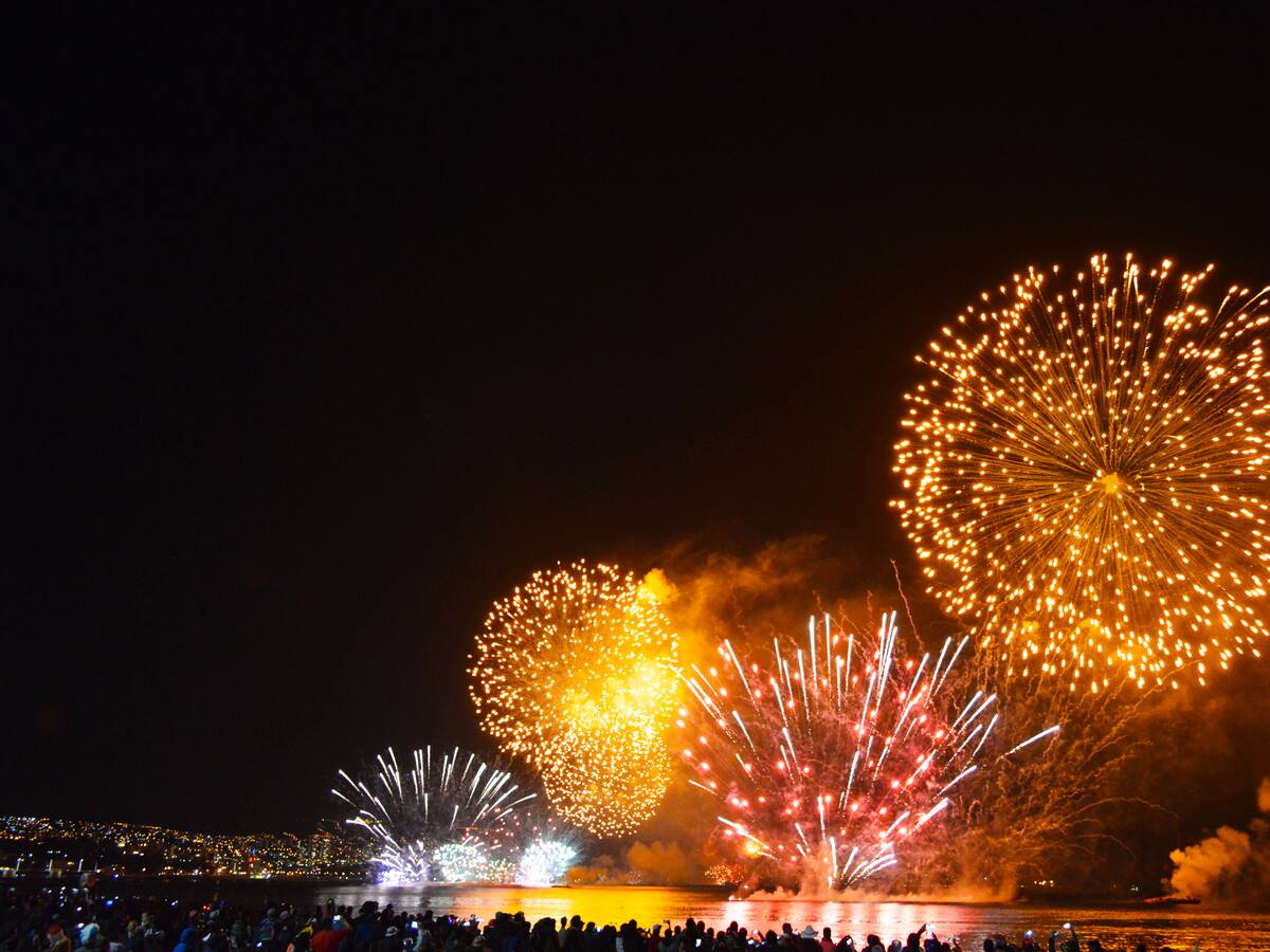 Año Nuevo 2025: ¿En qué lugares de Chile habrá fuegos artificiales?