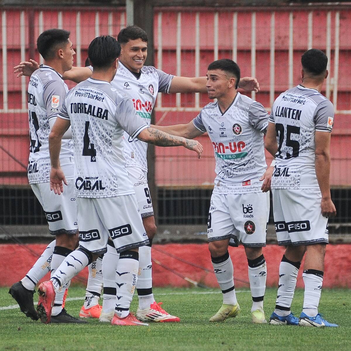 “Los puntos se ganan en la cancha”: Deportes Limache desiste de denunciar a Unión La Calera por la “ley Almirón”