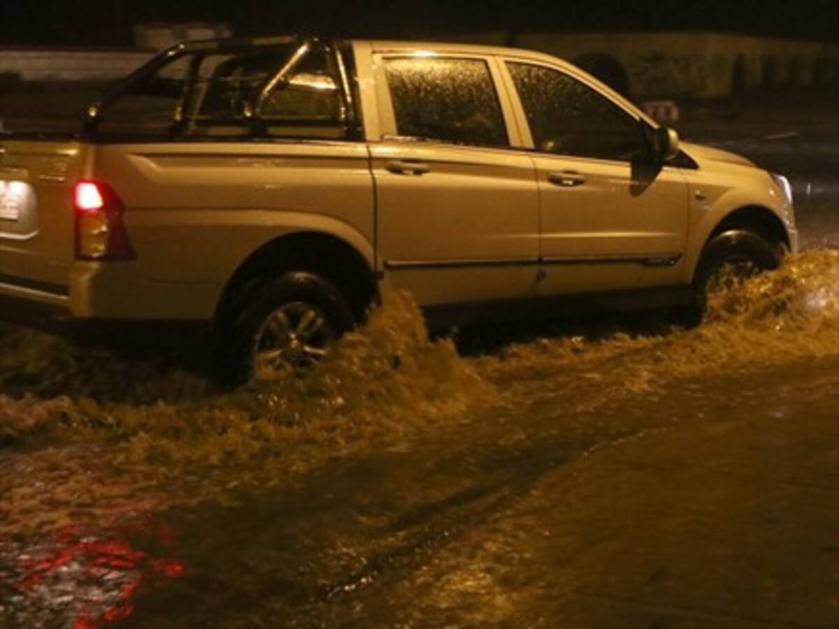 ADN Motor: cómo frenar con el pavimento mojado