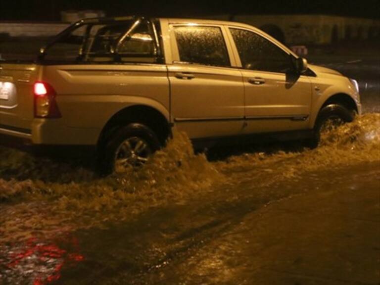 ADN Motor: cómo frenar con el pavimento mojado