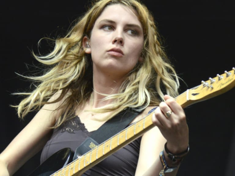 Vocalista de Wolf Alice reveló que sufrió el «odio de internet» tras revelar su historia con Marilyn Manson