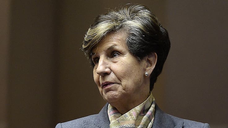 Tribunal Constitucional revisa destitución de senadora Isabel Allende por fallida venta de casa de su padre Salvador